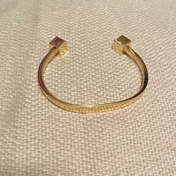 Gold tone jewelry set - Picture 3 of 6